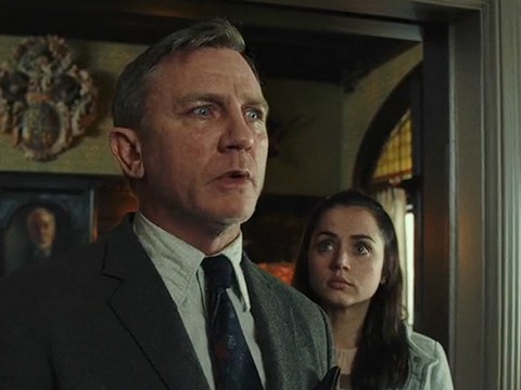 Knives Out - Story Review